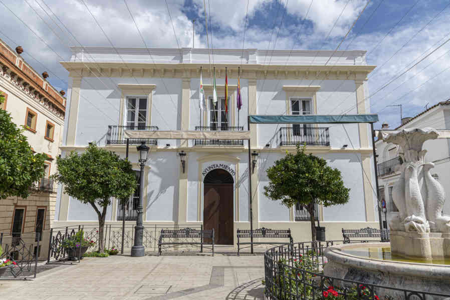 Huelva - Almonaster la Real 07 - Ayuntamiento.jpg
